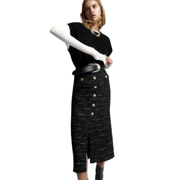 Zara Dresses & Skirts - NWT ZARA TEXTURED PENCIL SKIRT WITH GOLD BUTTONS Size XL